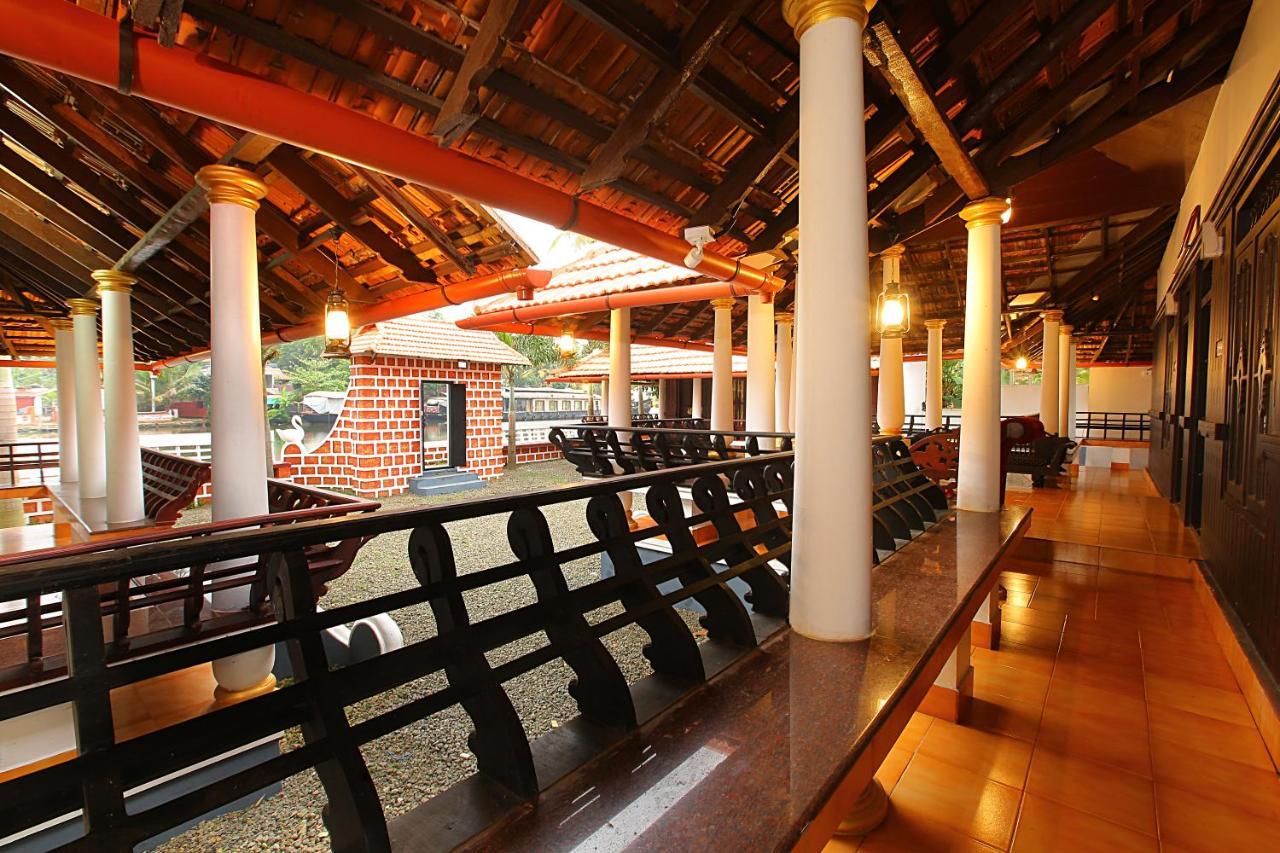Palmy Lake Resort Alappuzha Eksteriør bilde