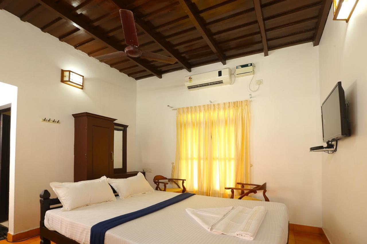 Palmy Lake Resort Alappuzha Eksteriør bilde
